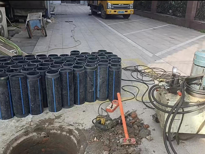 雅星镇PE置换管厂家 DN315置换管 非开挖管短管置换